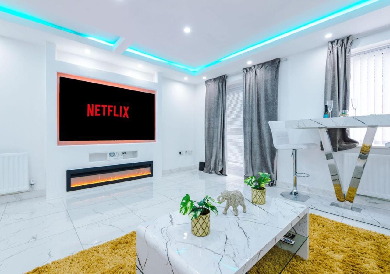 Luxury 3 Bedroom House Close To Manchester Center Екстер'єр фото